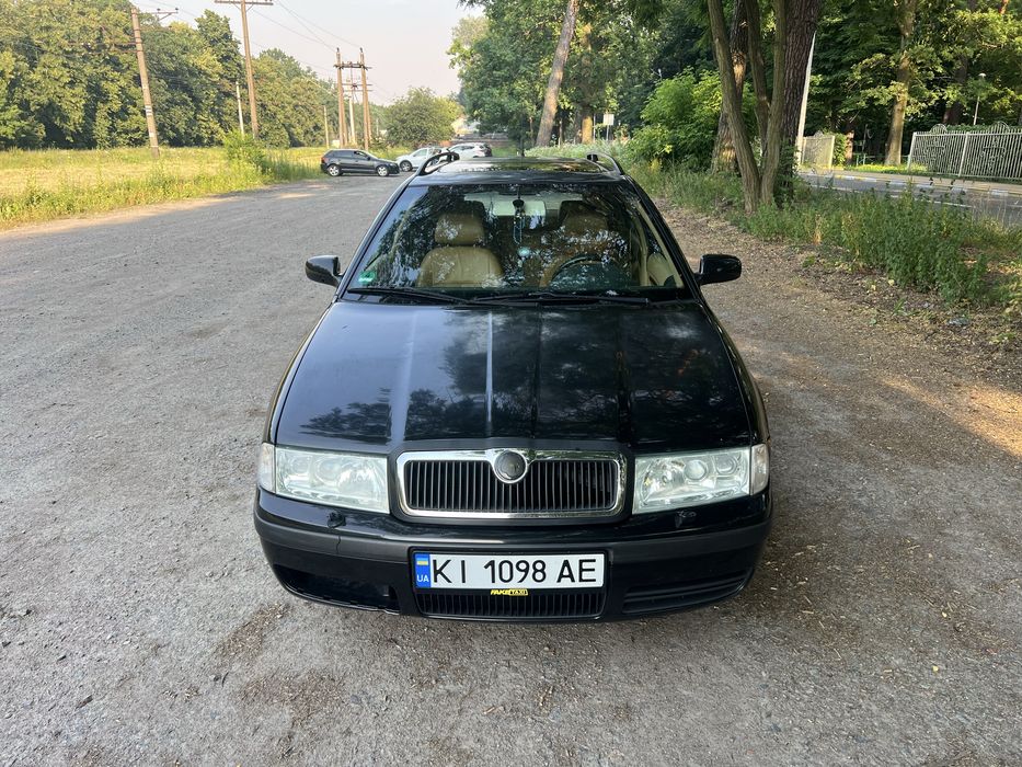 Skoda Octavia Tour 1.8 газ/бензин Laurin&Klement