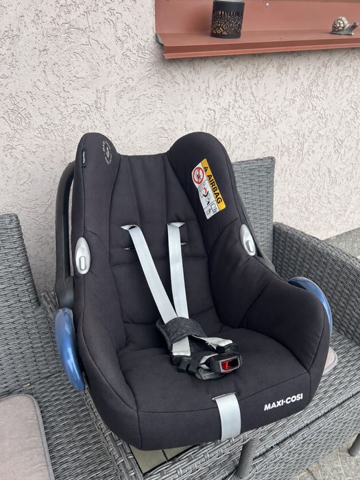 Автокрісло переноска Maxi-Cosi CabrioFix