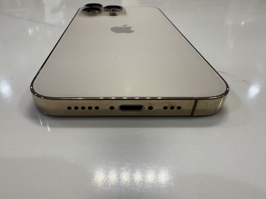 Iphone 13 pro dourado