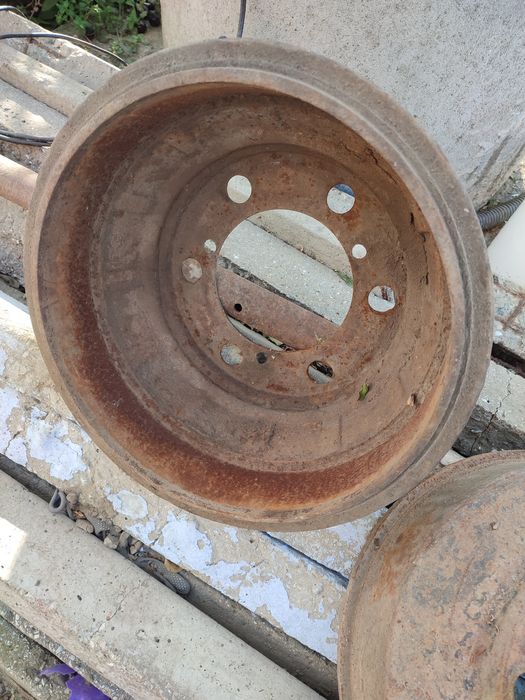 тормозные барабанные передние-задние газ 53-52 ,3307-3309