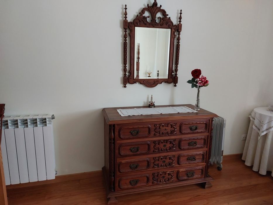 Vendo mobília de quarto casal