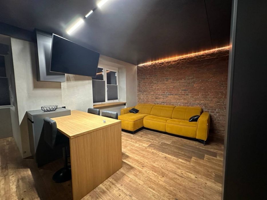 Однокімнатна, дизайнерська квартира в центрі