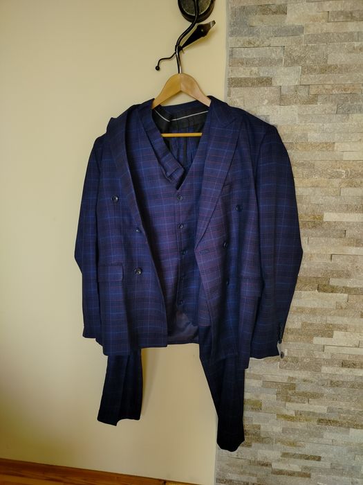 Garnitur granatowy w kratkę