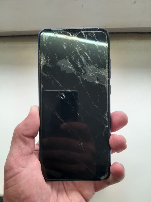 Redmi note 7, 4×128 Gb Розбитий екран