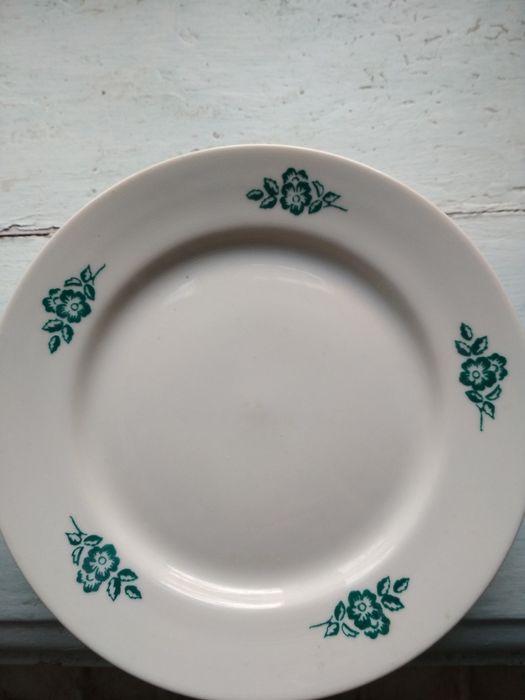 Тарелка новая 17, 5  см 6 шт