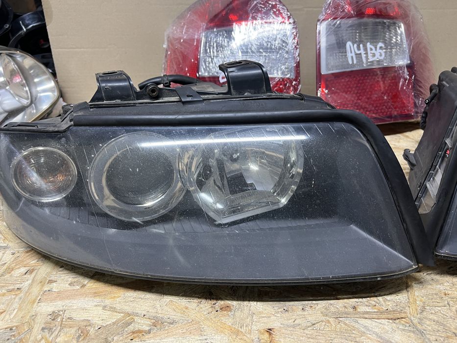 Передня фари і універсал  Audi A4 B6  Ауді А4Б6