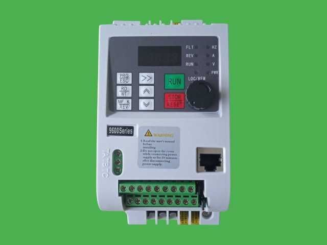 Перетворювач напруги 2.2 кВт 220-220 V