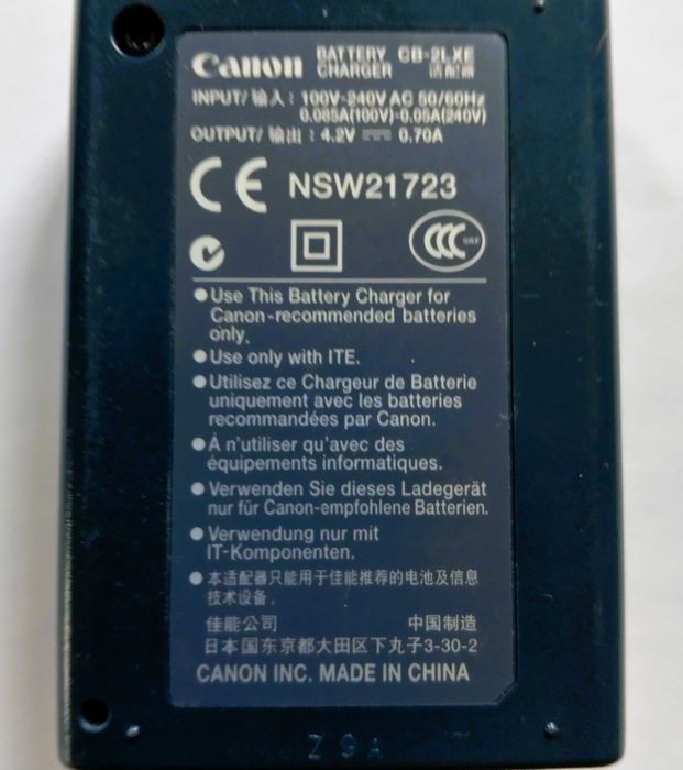 Зарядні пристрої Canon