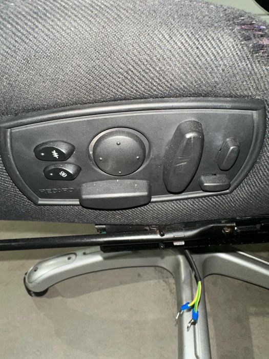 Banco Recaro Elétrico