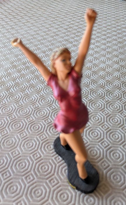 Manara - boneca resina 16 cm - personagem Gloria