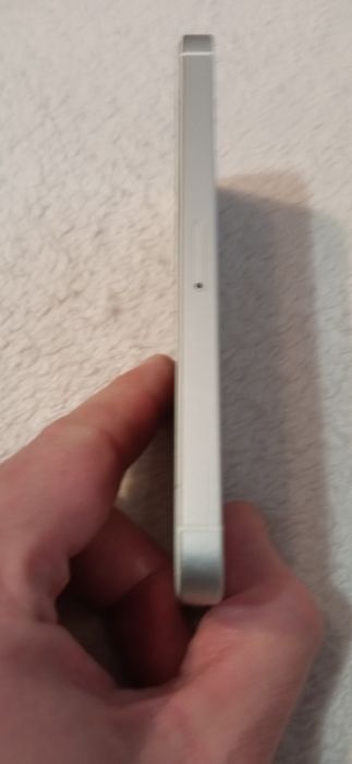 iPhone SE 2016 32 GB uszkodzony na części