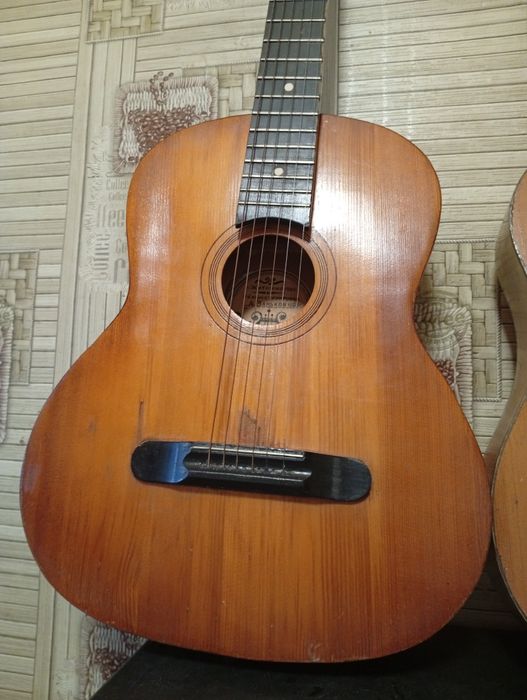 Продам гитары разные