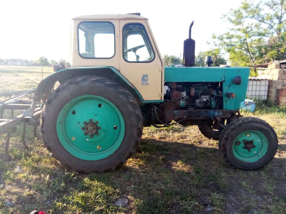 Продам Трактор ЮМЗ 6
