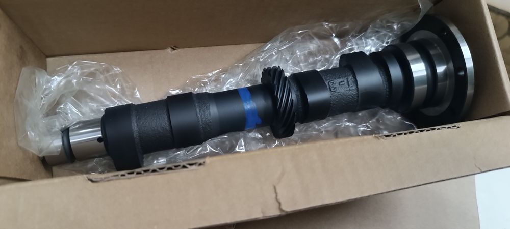 Fiat 126p wałek rozrządu nowy do modelu ST i FL