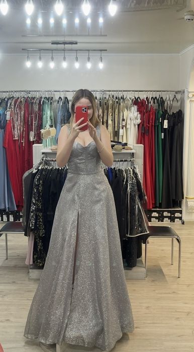 Випускна довга сукня