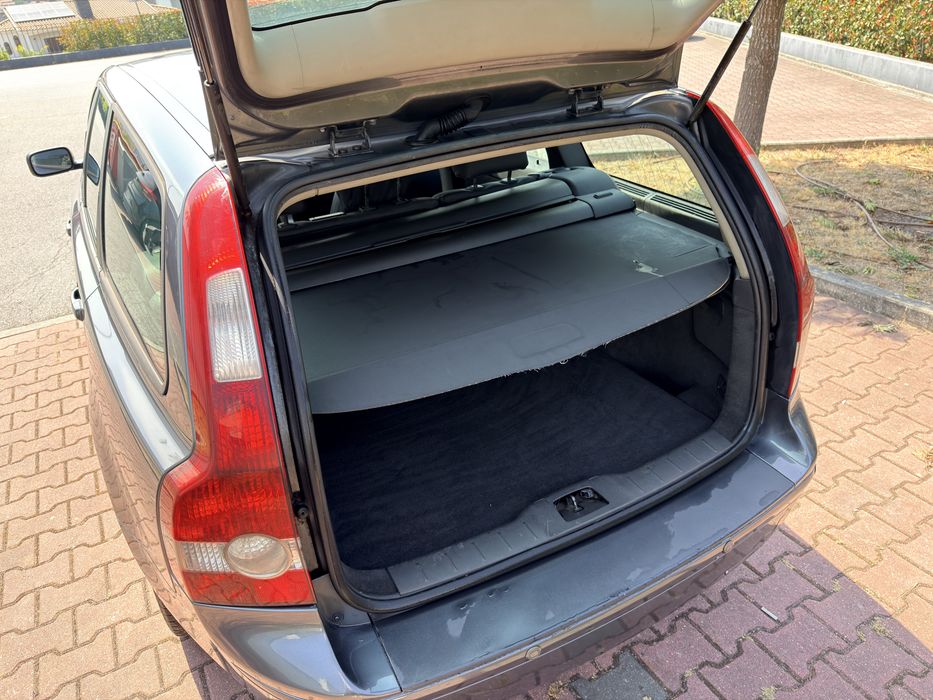 VOLVO V50 SW 2.0 D Nacional
