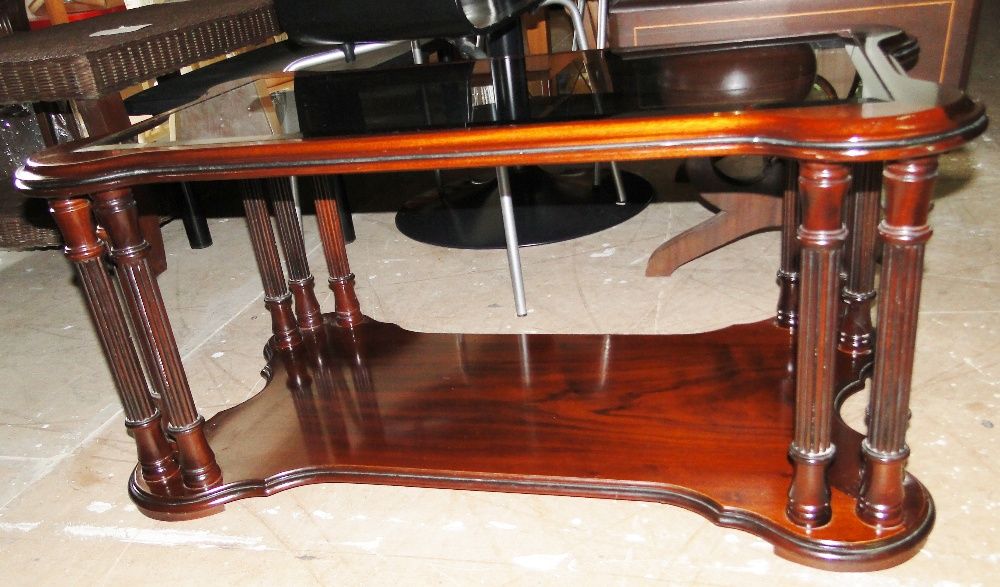 Mahogany side table with glass top - excellent condition64584288454913123