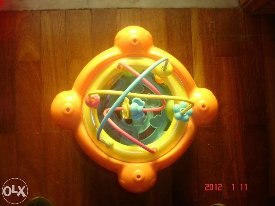 Brinquedo interactivo como novo