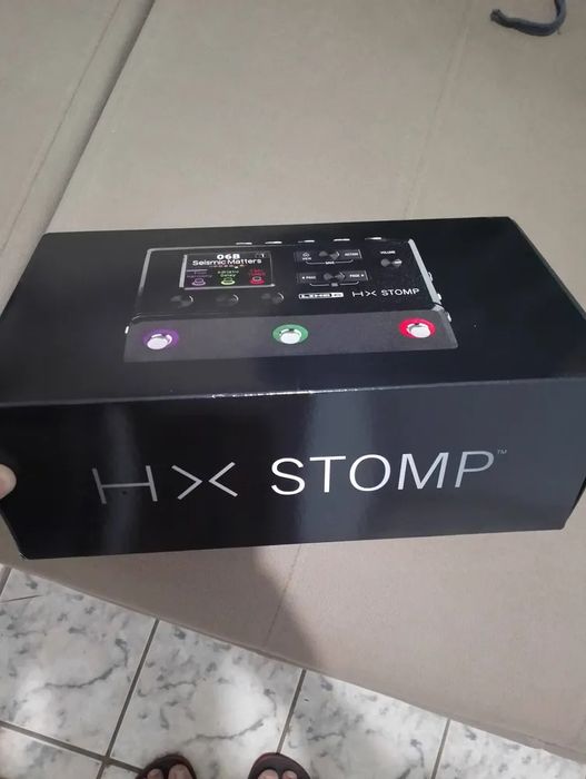 Line 6 HX Stomp  c/ caixa