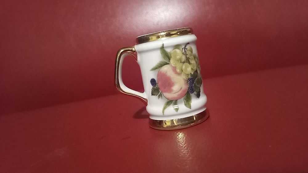 Potinho de 3 pernas + caneca de quartilho de vinho deco