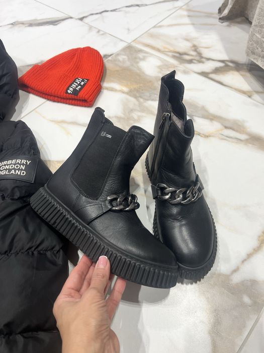 Куртка зимняя костюм 8-9 ботинки 22,5см