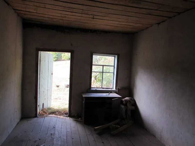 ПРОДАЖ - Гараж, загальною площею 242,1 кв.м. с. Мельники