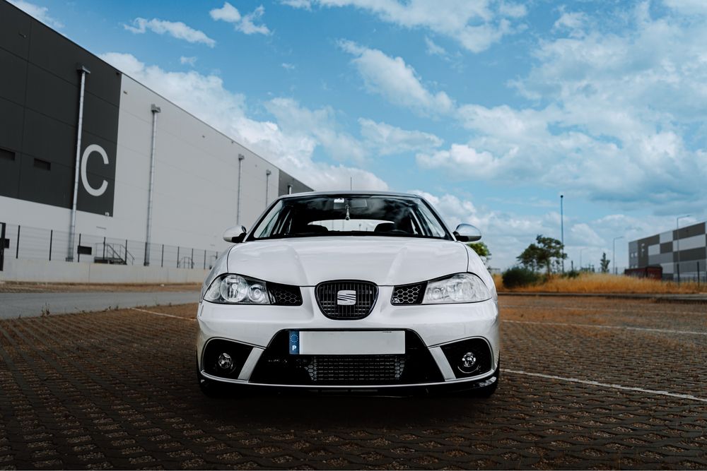 Seat Ibiza 6L PD130 Livrete 5 lugares Preço negociável
