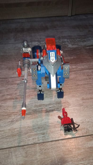 LEGO NEXO KNIGHTS Lance's Mecha Horse 70312