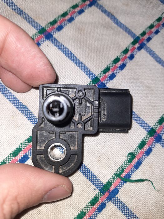 PBT-GF30 датчик давления воздуха ДМРВ Renault (Logan): 200 грн. - Інші ...