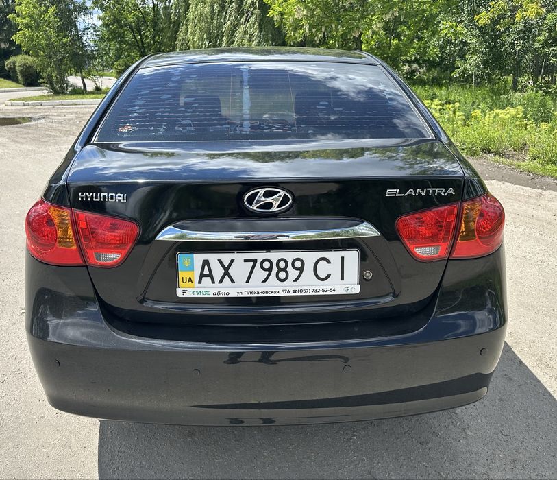 Hyundai Elantra 2010 1.6 АКПП
