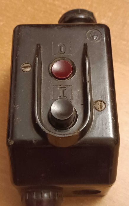 Stary niemiecki przełącznik ebonitowy Klöckner-Möller PKZ 1