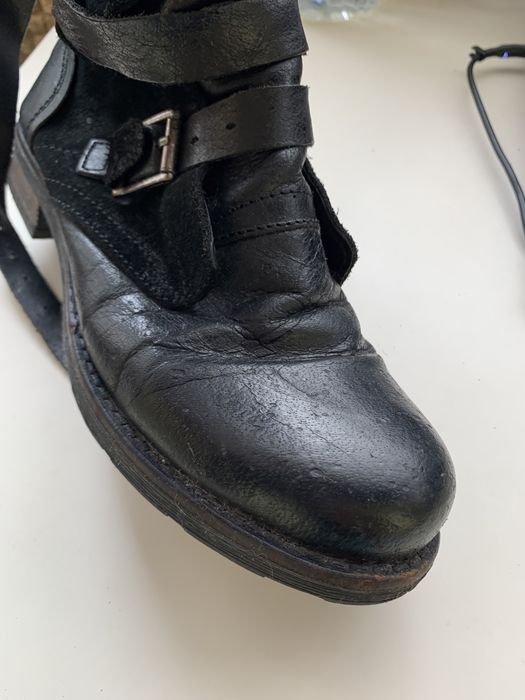 Botas de pele pretas tamanho 39