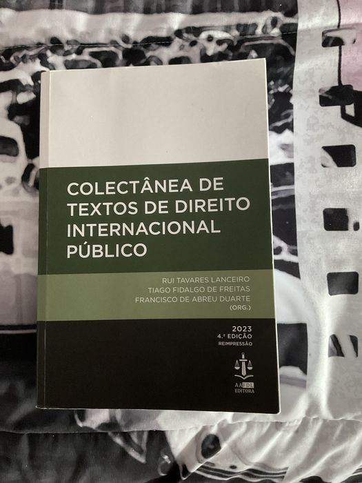 Livro de Direito64398427871489120