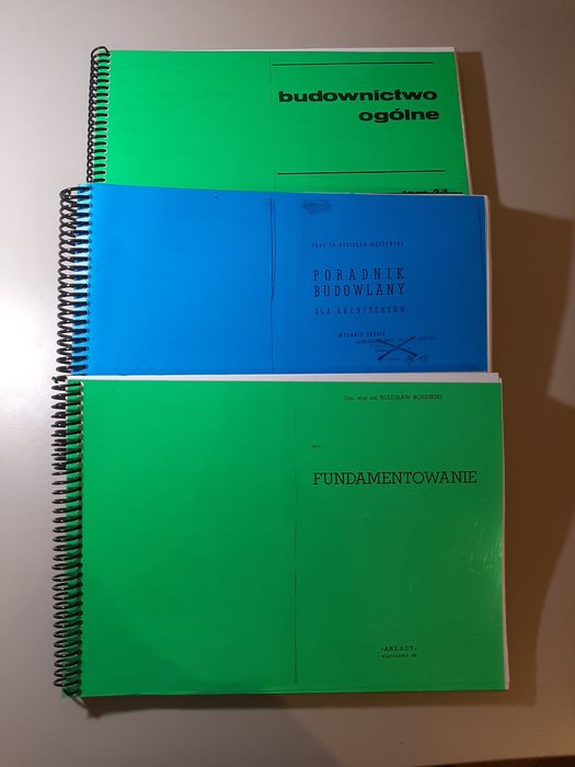 Skrypty dla studentów Architektury