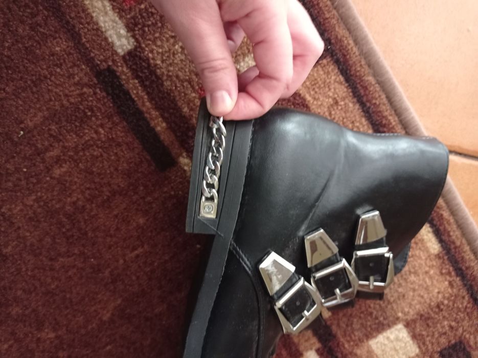 Botki czarne 40 DeeZee