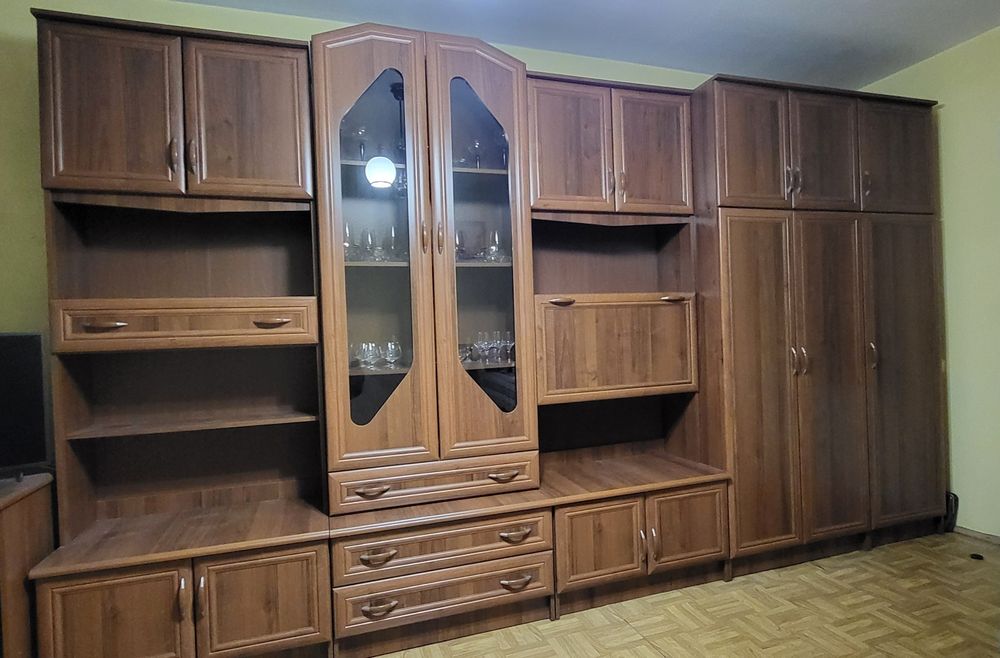 Zestaw mebli do oddania za darmo