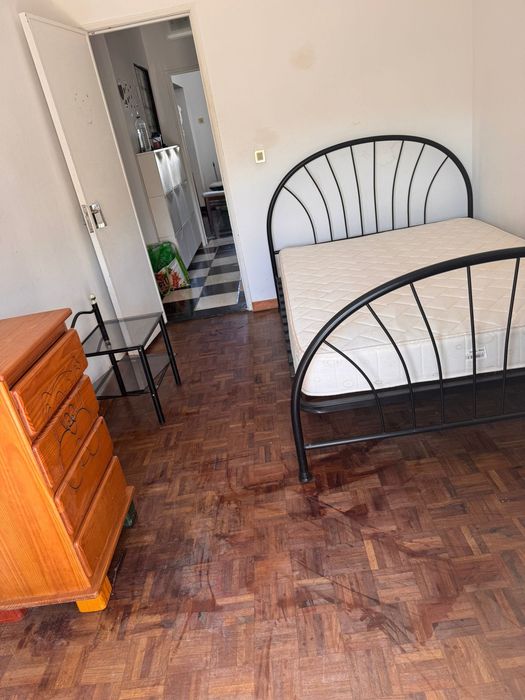 Quarto para arrendar
