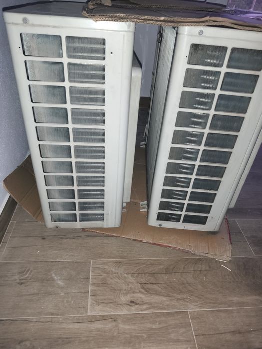 2 aparelhos ar condicionado daikin 24000 btus
