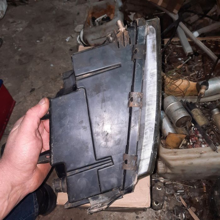 Фара ліва AUDI A4 B5