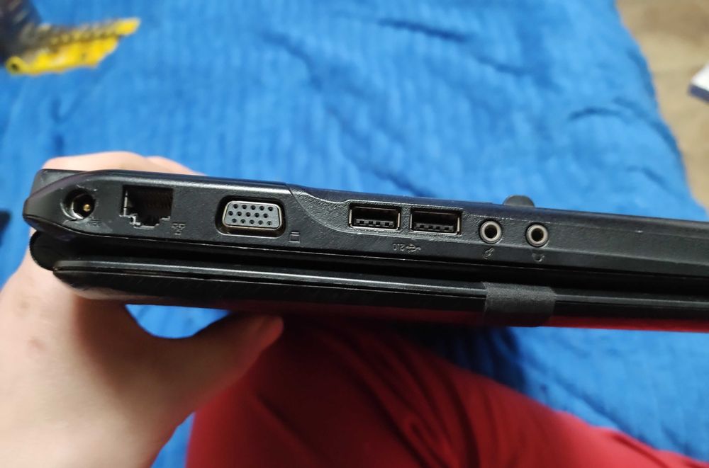 Корпус ноутбука ASUS P50IJ с материнской платой и прочим
