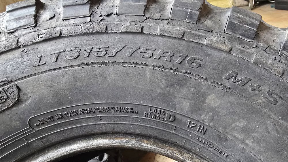 Pneus 315/75 R16 equivalentes a 35