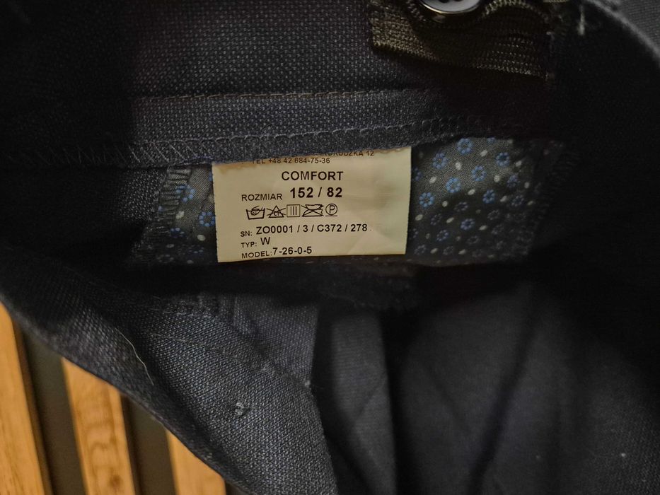 Garnitur komunijny PAWIS + koszula 152/82-84