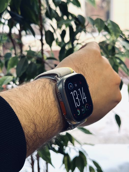 Apple Watch Ultra with Trail Loop