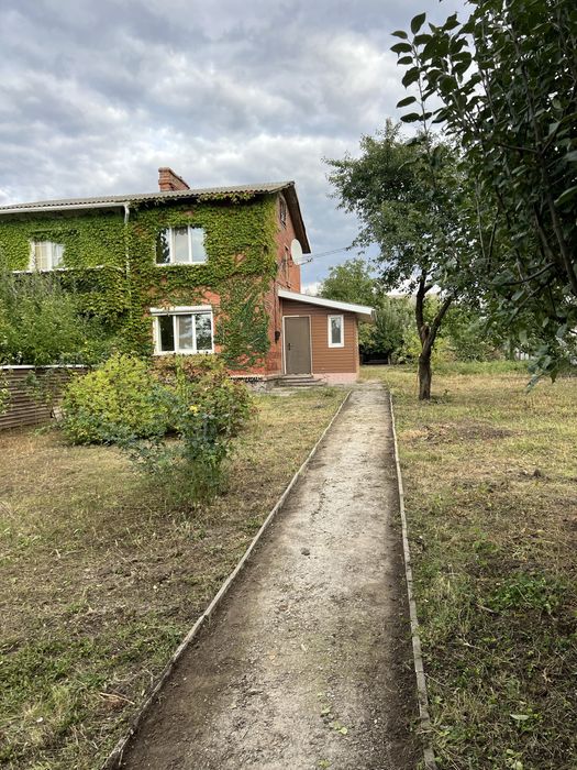 Продаж квартири з землею - Кошманівка