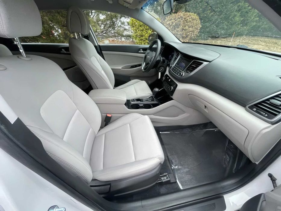 Hyundai Tucson      2017