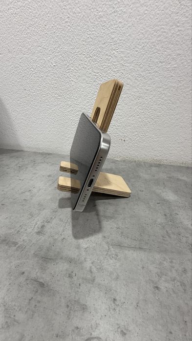 Iphone 16 Pro Max na Gwarancji