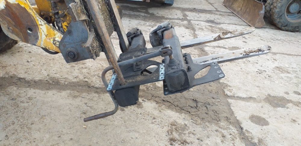 Podpory do naczep przyczep ,drzwi i oski