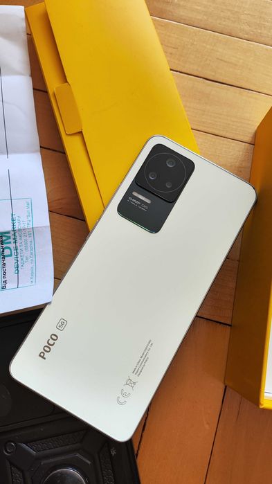 Poco F4 8/256 в чудовому стані