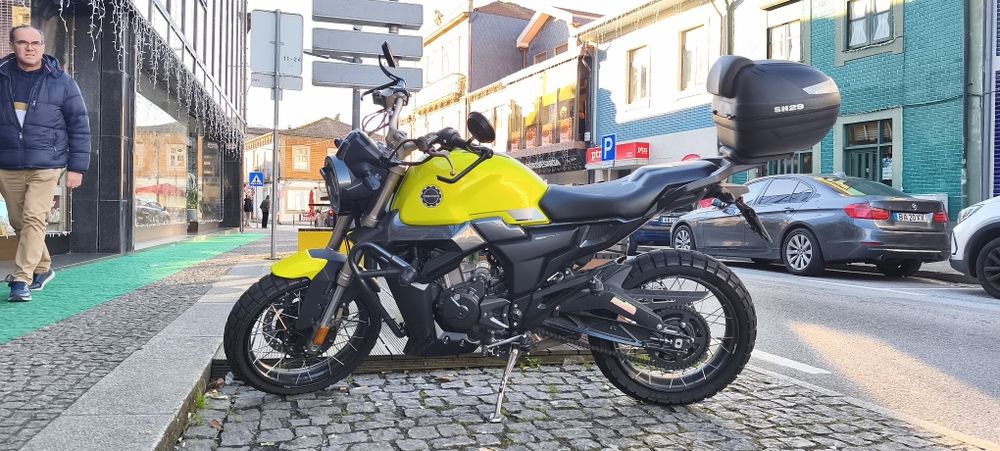 Zontes G1X (com mala de transporte)