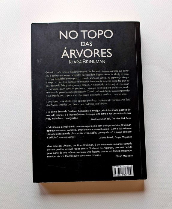 No topo das arvores - Kiara Brinkman (livro)